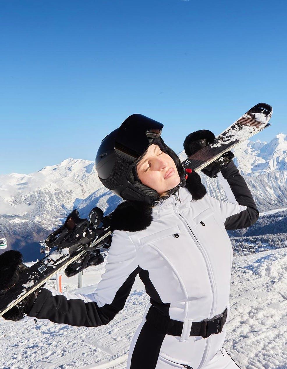 nature outdoors face head person selfie snow photography